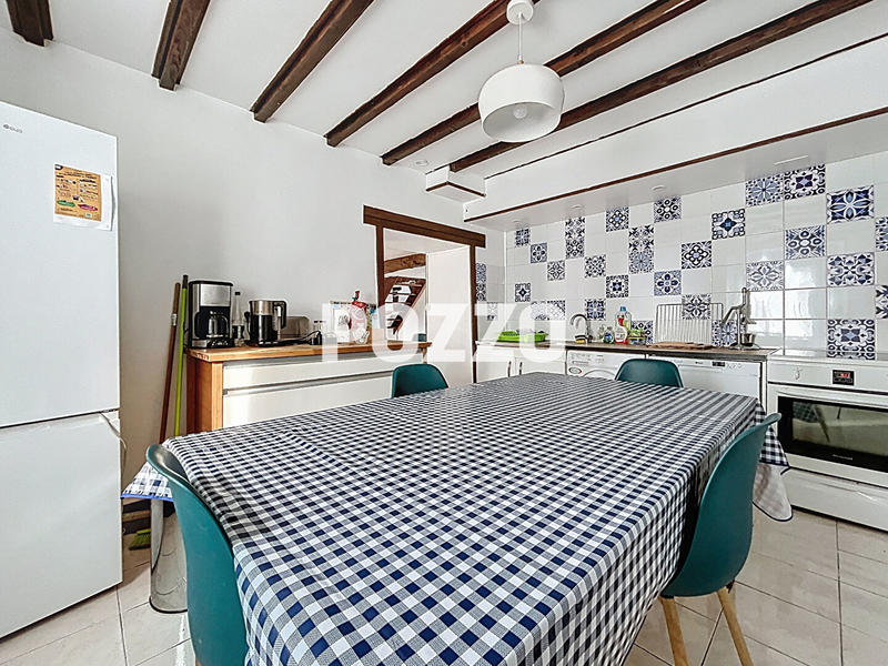 Maison - 345 m² - 12 pièces