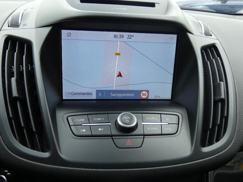 Ford Kuga 1.5 TDCi 120 SetS 4x2 automatique Titanium