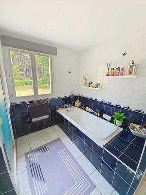 Maison - 147 m² - 6 pièces