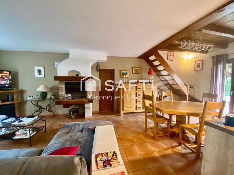 Maison - 106 m² - 5 pièces