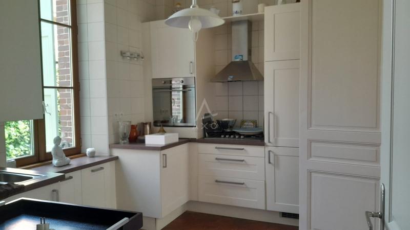 Maison - 210 m² - 6 pièces