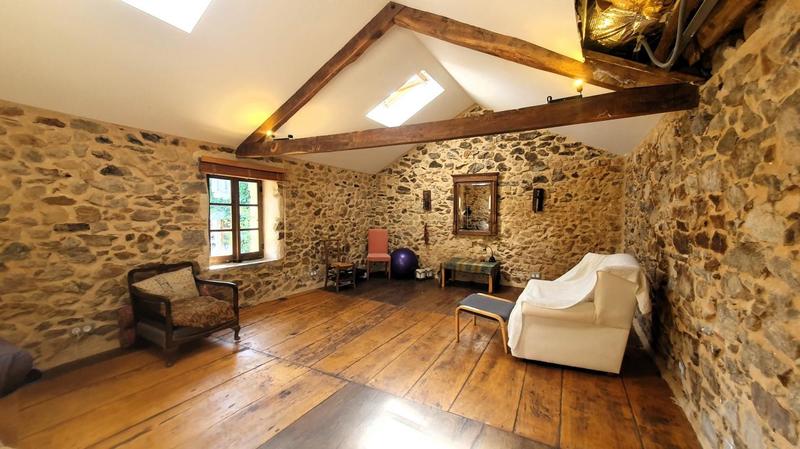 Propriété - 442 m² - 12 pièces