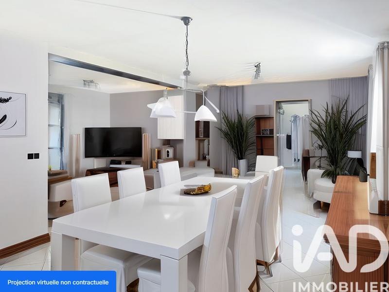 Maison - 202 m² - 8 pièces