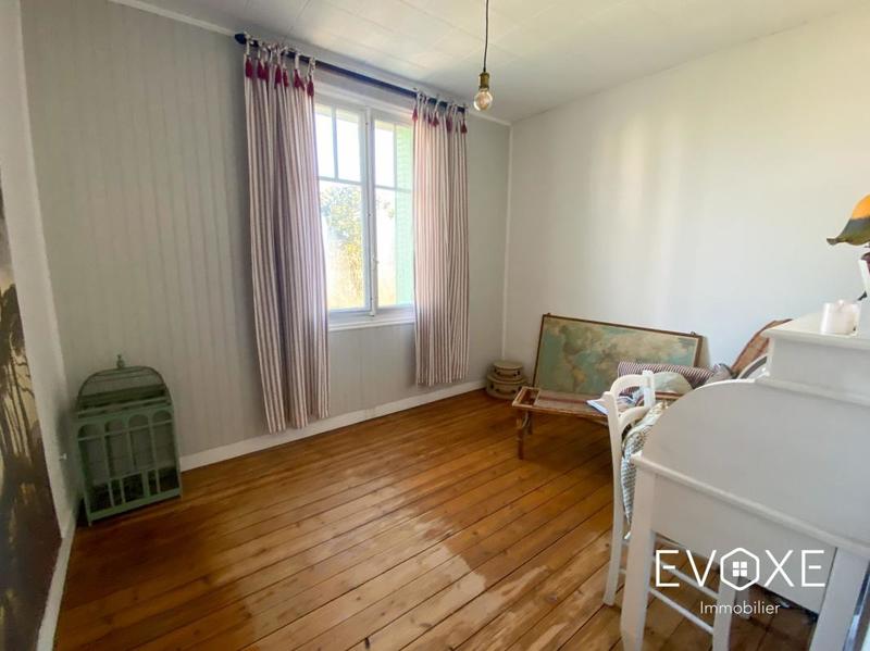 Maison - 95 m² - 5 pièces