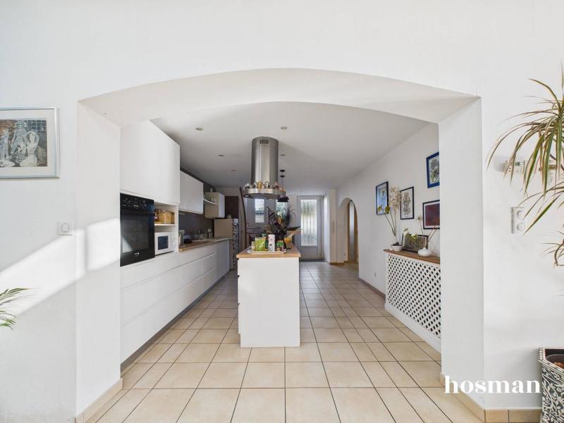 Maison - 144 m² - 8 pièces