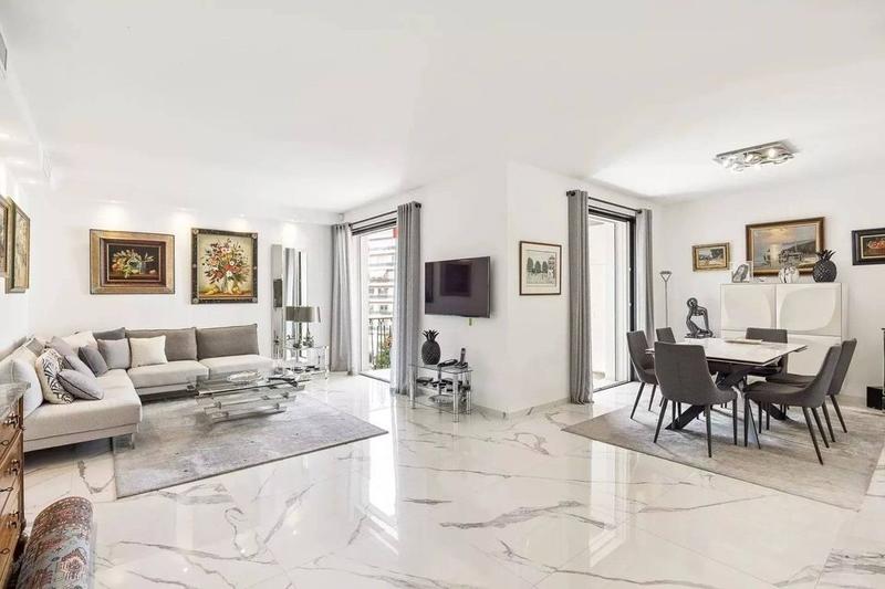 Appartement - 110 m² - 4 pièces