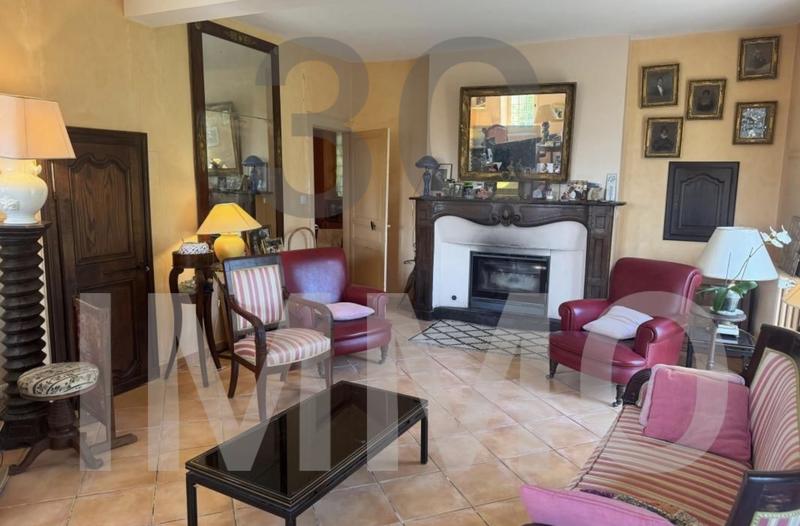 Maison de maîtres - 268 m² - 10 pièces