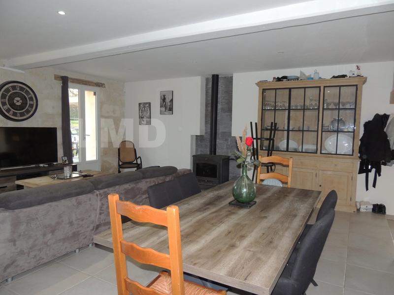 Maison en pierre - 113 m² - 4 pièces