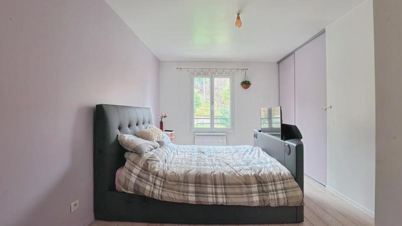 Pavillon - 235 m² - 7 pièces