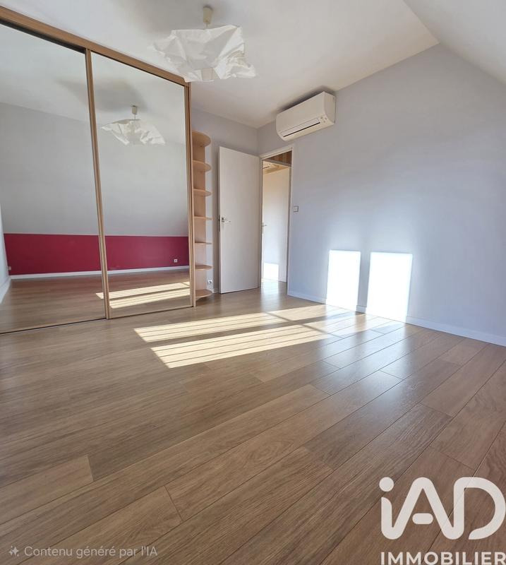 Maison - 210 m² - 7 pièces