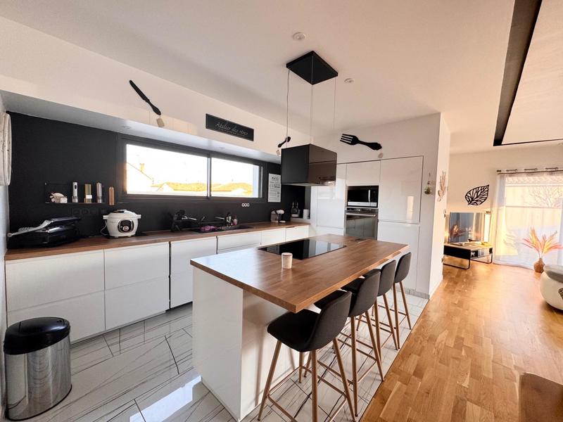 Maison - 154 m² - 7 pièces