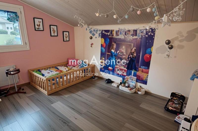 Maison - 111 m² - 6 pièces