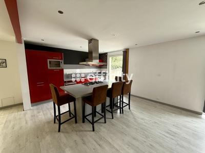 Maison - 110 m² - 4 pièces