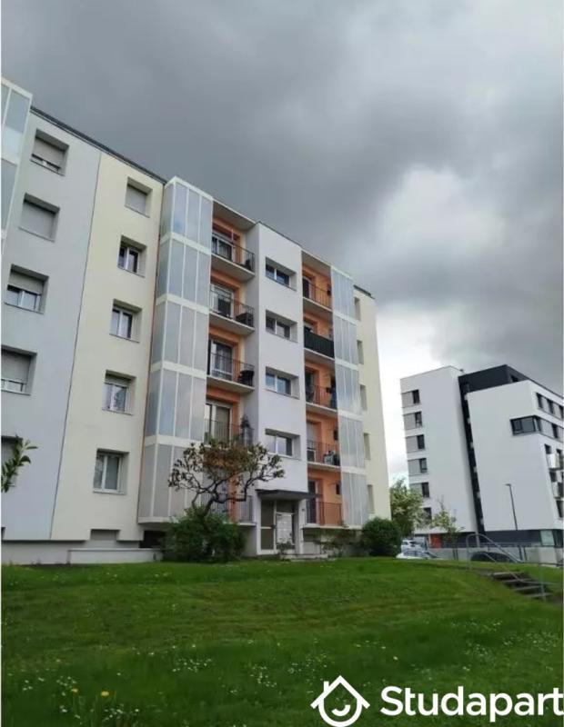 Chambre - 12 m² - 1 pièce