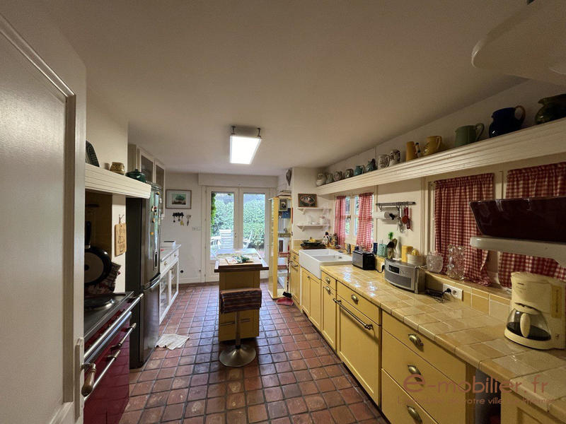 Maison - 140 m² - 6 pièces