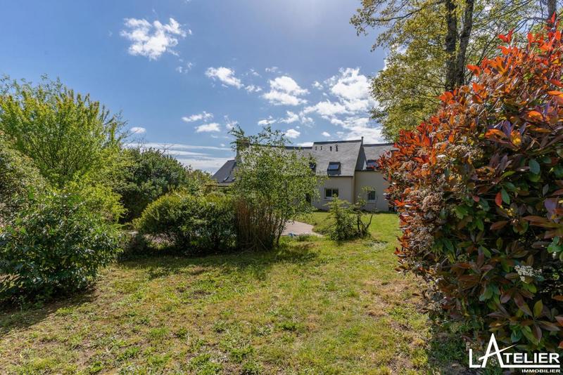 Maison - 200 m² - 7 pièces