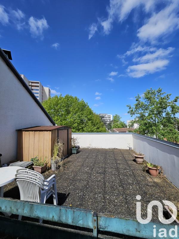 Appartement - 93 m² - 4 pièces