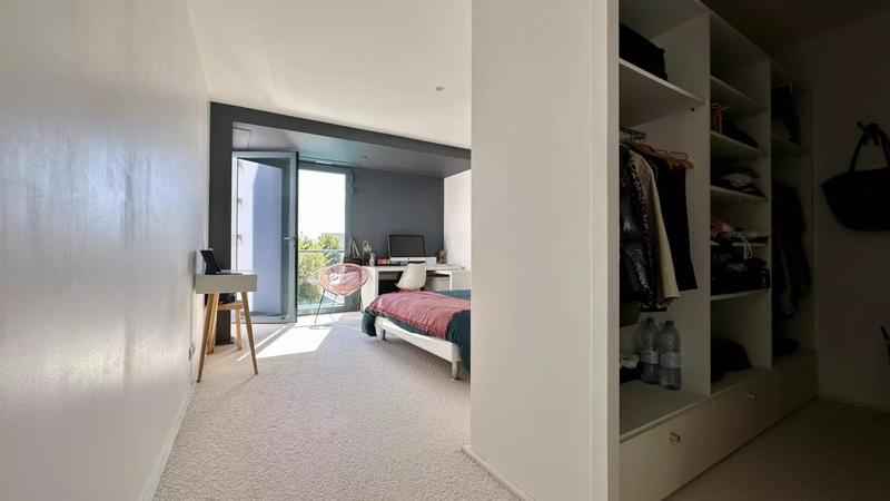 Villa - 180 m² - 5 pièces