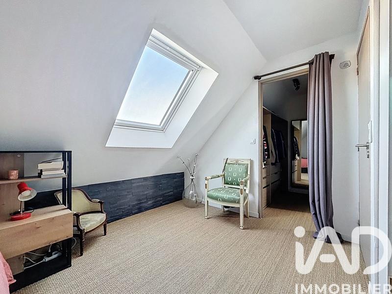 Maison - 93 m² - 4 pièces