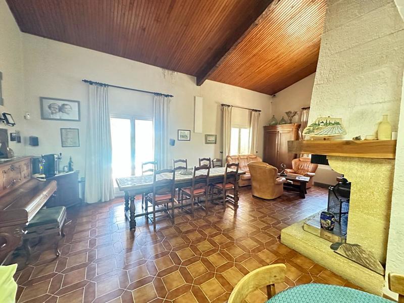 Maison - 180 m² - 6 pièces