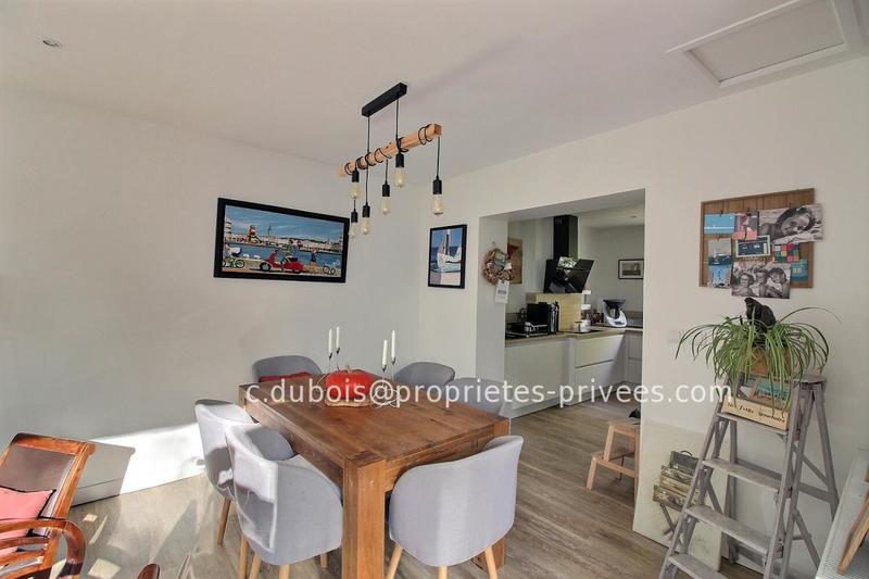 Maison - 140 m² - 8 pièces