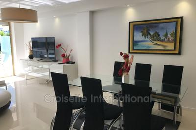 Appartement - 100 m² - 4 pièces