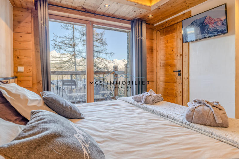 Châlet - 279 m² - 9 pièces