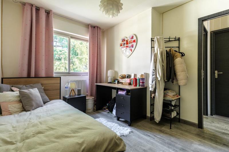 Appartement - 96 m² - 5 pièces