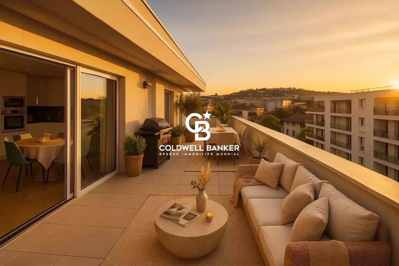 Appartement - 145 m² - 4 pièces