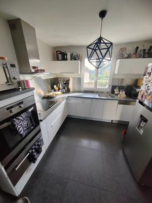 Maison - 70 m² - 5 pièces