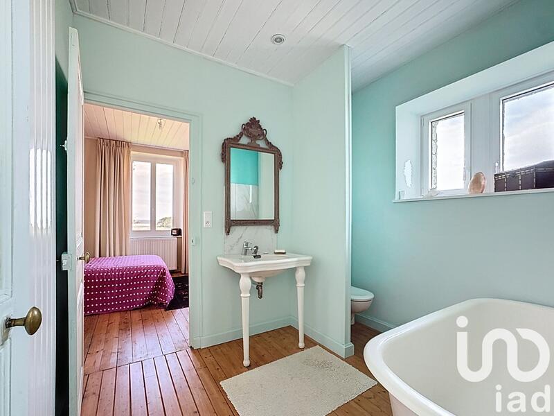 Maison - 191 m² - 7 pièces