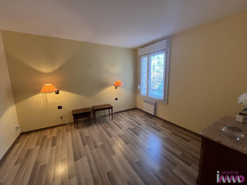 Appartement - 100 m² - 4 pièces