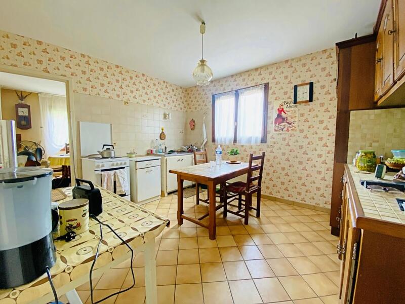 Maison - 180 m² - 5 pièces