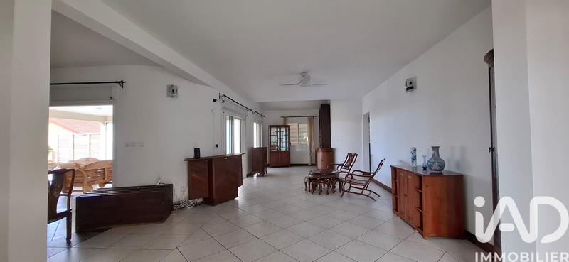 Maison - 241 m² - 9 pièces