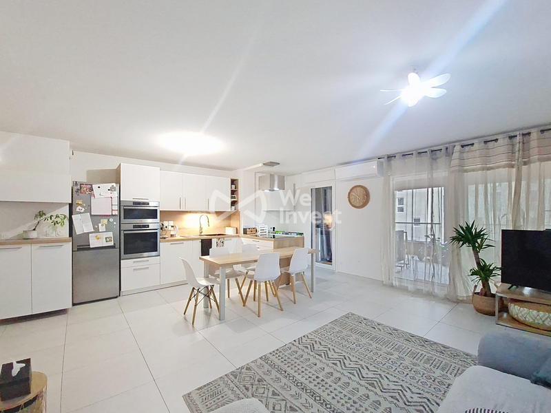 Appartement - 83 m² - 4 pièces