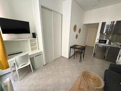 Studio - 20 m² - 1 pièce