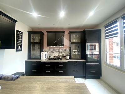 Maison - 108 m² - 5 pièces