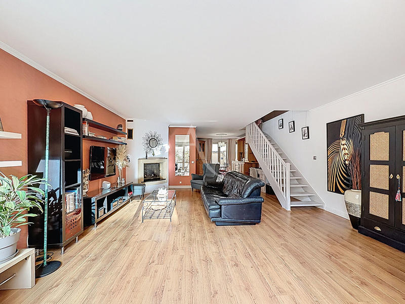 Maison - 120 m² - 5 pièces