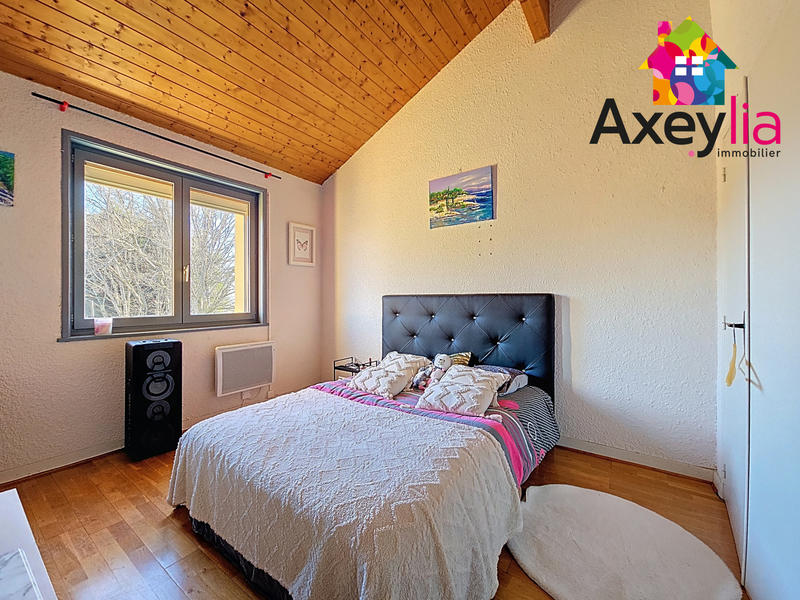 Maison - 203 m² - 7 pièces