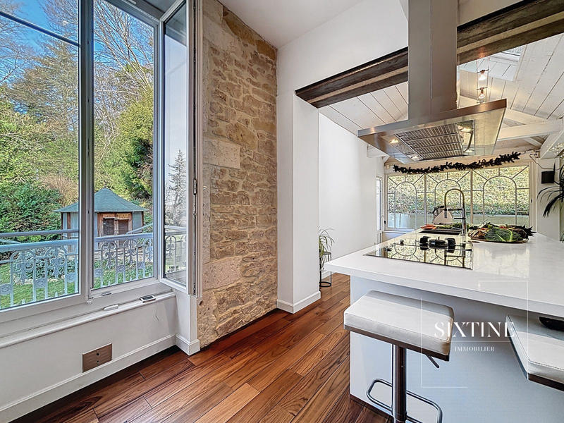 Manoir - 330 m² - 11 pièces