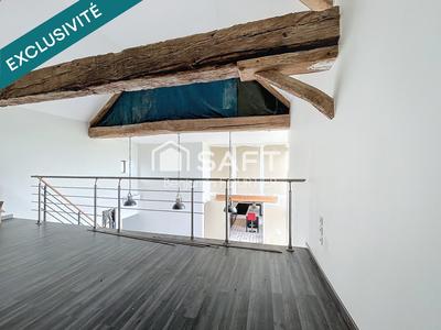 Maison - 212 m² - 8 pièces