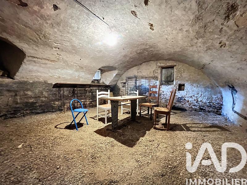 Maison de village - 140 m² - 7 pièces