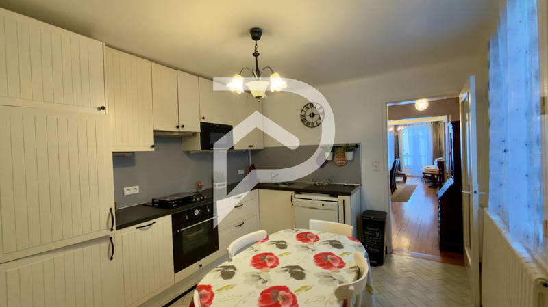 Maison - 104 m² - 4 pièces