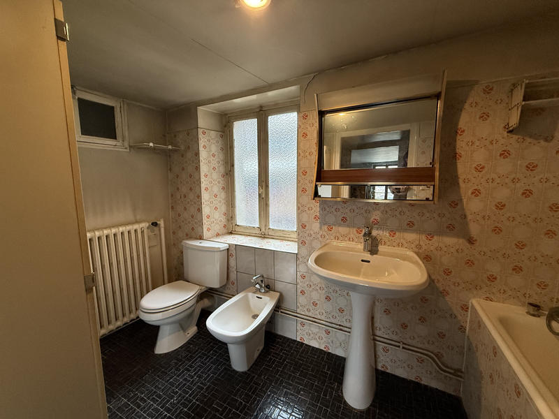 Maison - 180 m² - 6 pièces