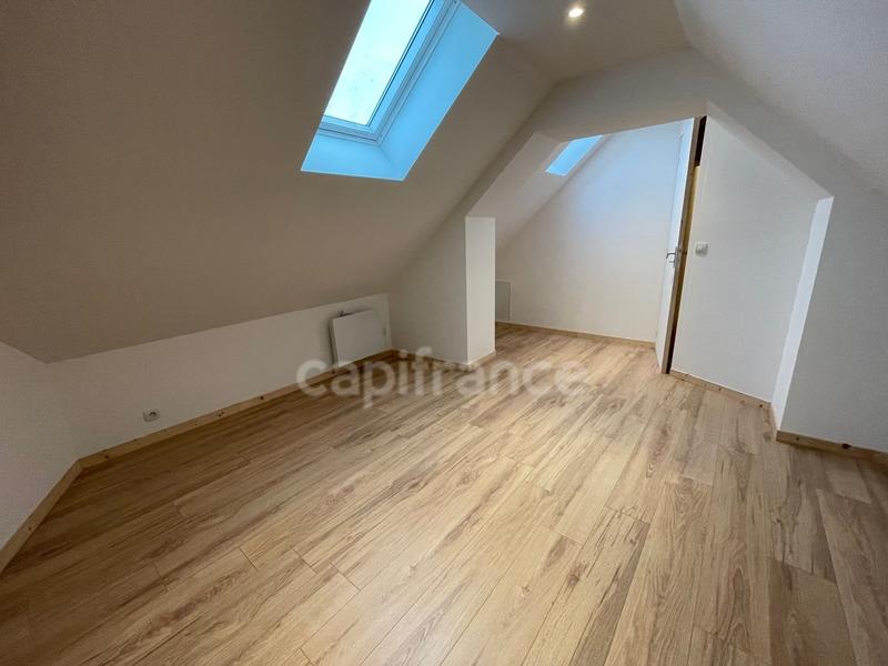 Maison - 105 m² - 5 pièces