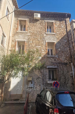 Maison - 80 m² - 5 pièces