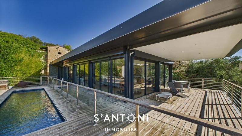 Villa - 180 m² - 4 pièces