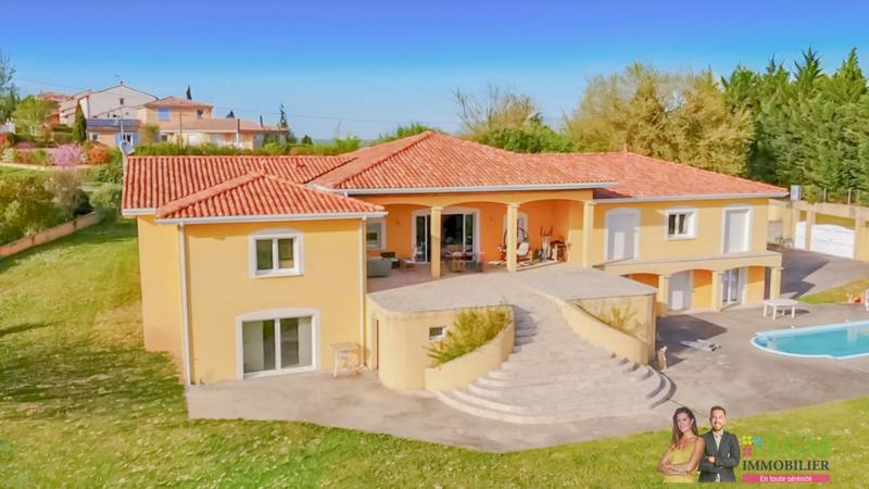 Villa - 384 m² - 7 pièces