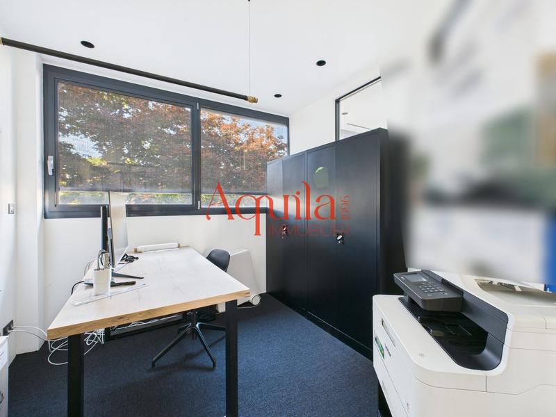 Bureau - 225 m² - 10 pièces