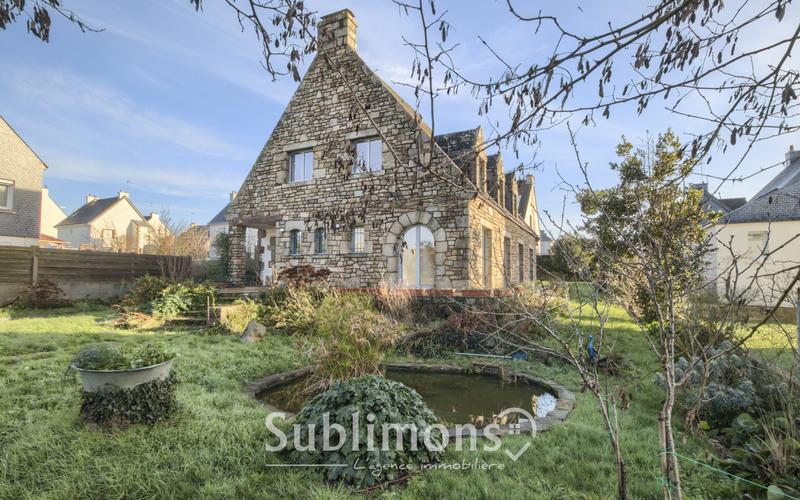 Maison - 224 m² - 7 pièces